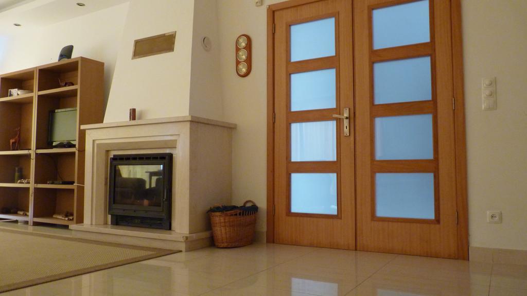 Azores Holidays House -B&B - Suites - Self Check-In Keyboard Понта-Делгада Экстерьер фото