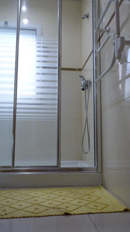 Azores Holidays House -B&B - Suites - Self Check-In Keyboard Понта-Делгада Экстерьер фото